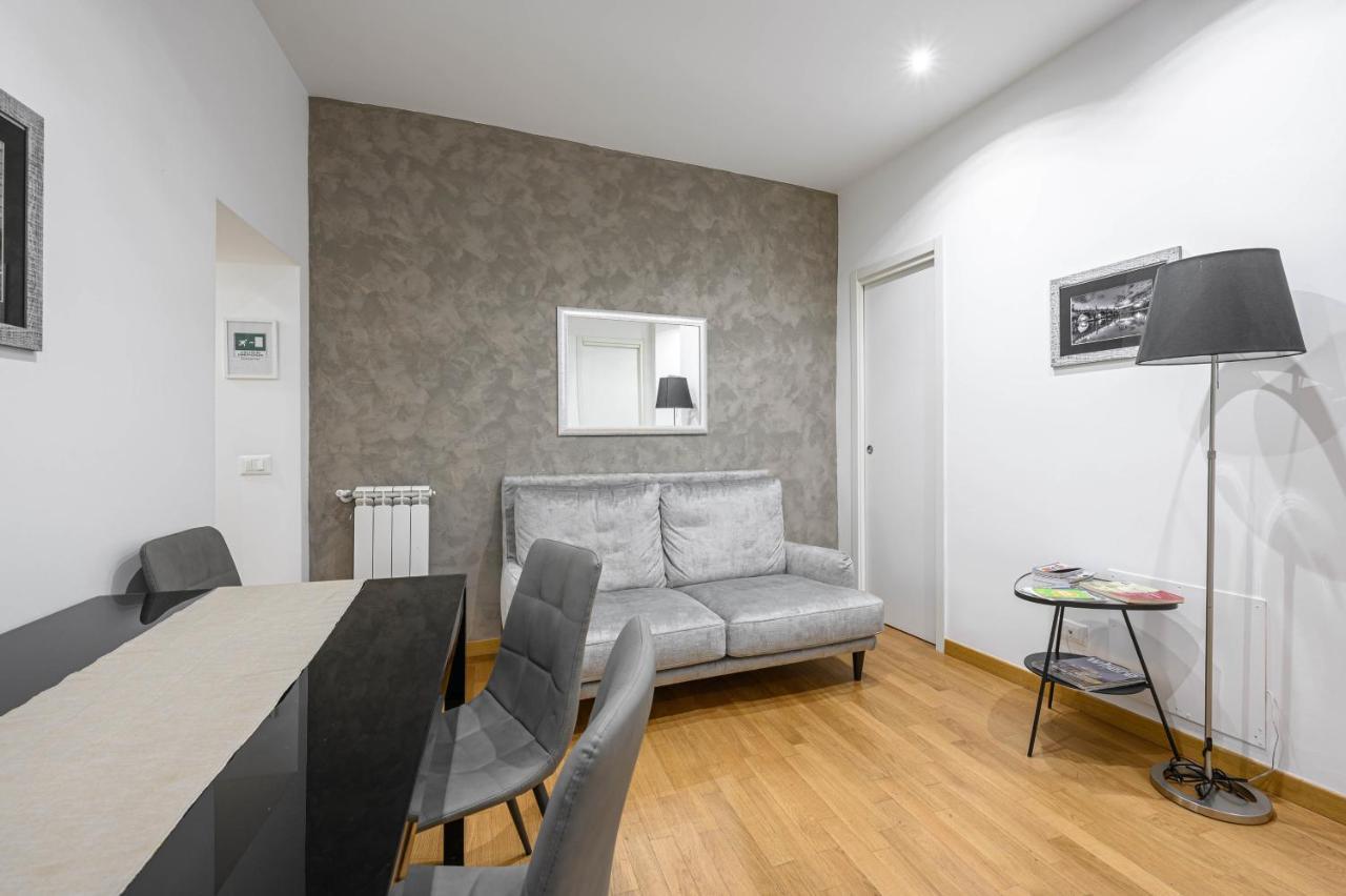 Navona & Pantheon Cozy Apartment โรม ภายนอก รูปภาพ
