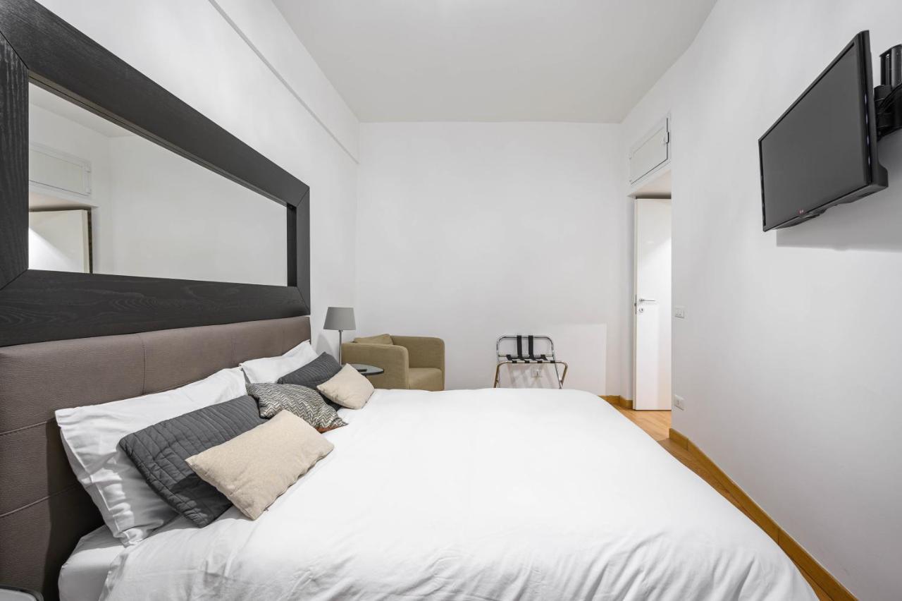 Navona & Pantheon Cozy Apartment โรม ภายนอก รูปภาพ