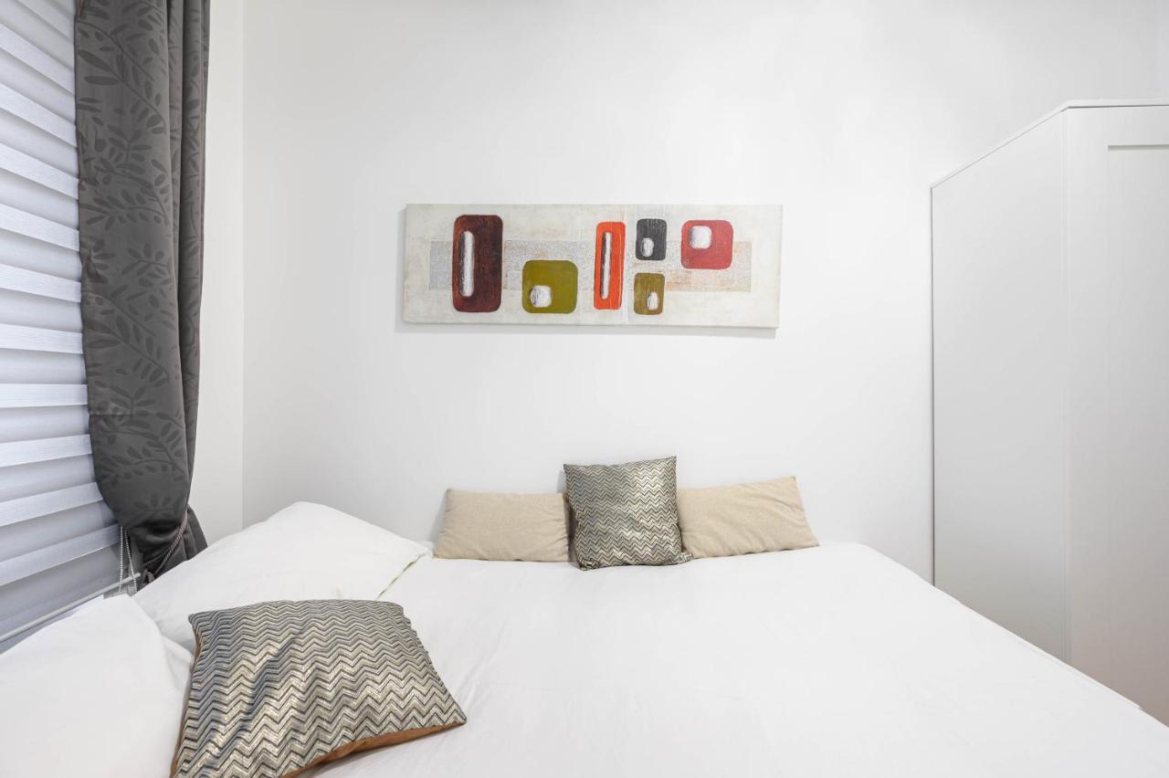 Navona & Pantheon Cozy Apartment โรม ภายนอก รูปภาพ